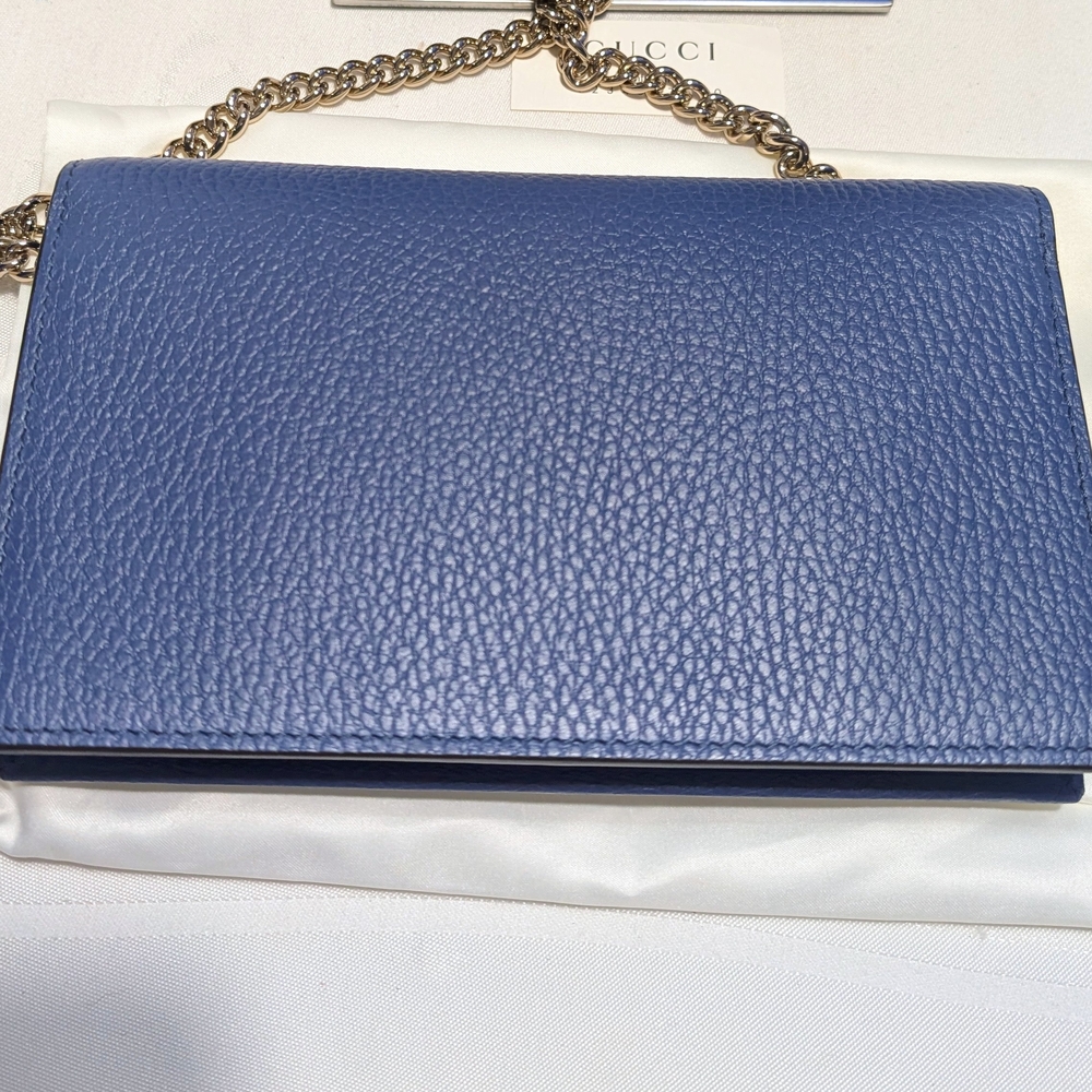 Gucci Interlocking G's Chain Wallet/ Crossbody Calfskin Blue Leather 🔥- NEW! - Picture 10 of 13